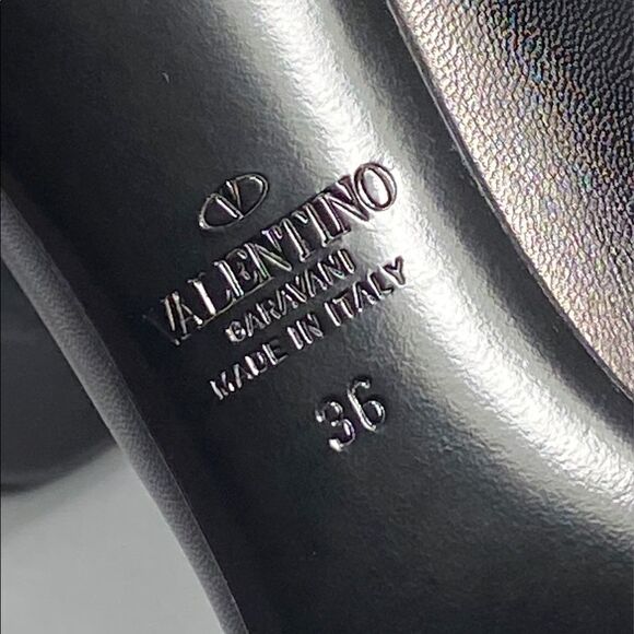 Valentino Garavani Rockstud Alcove Leather Pumps size 36 - Picture 14 of 14